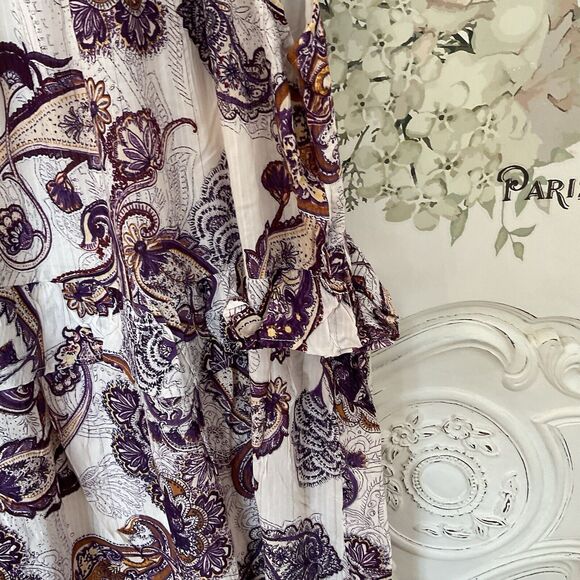 Band of the Free Liliane Paisley Maxi Dress Cream Purple Tiered Size M NWT - Picture 8 of 15